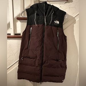 NORTH FACE womens size medium Puffy Vest with hood